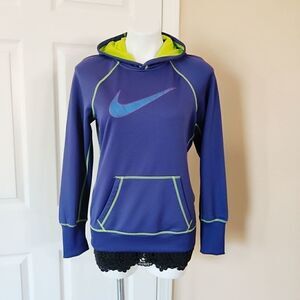 Nike Therma-Fit embroidered logo hoodie sz M